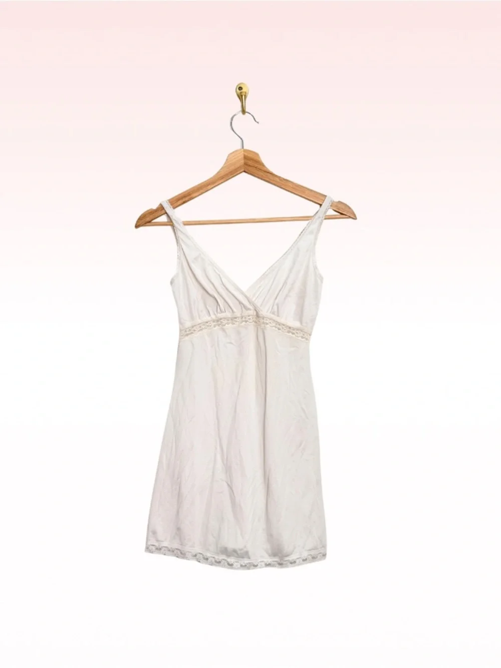 HER MAJESTY Vintage White Lace Night Gown (Sz 7/8)